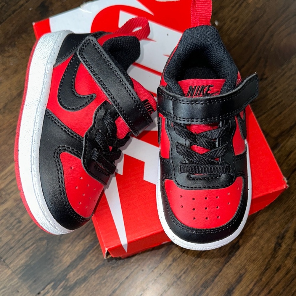 Nike Kids Red and Black Sneakers